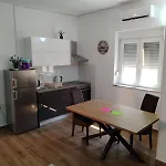 شقة Maja