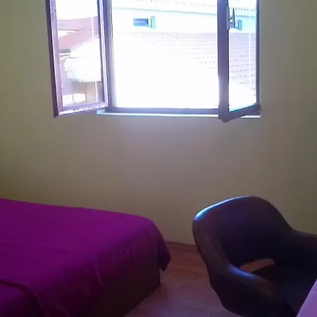 Maja Apartment *